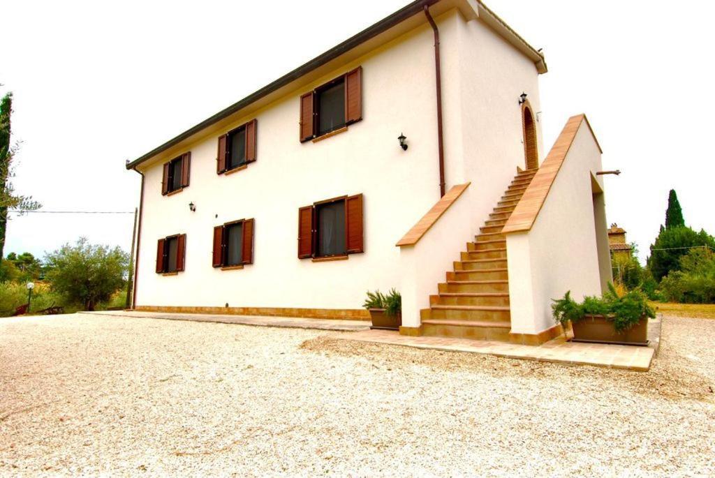 Umbrian Hills Flat - Free Parking & Garden Apartamento Perúgia Exterior foto